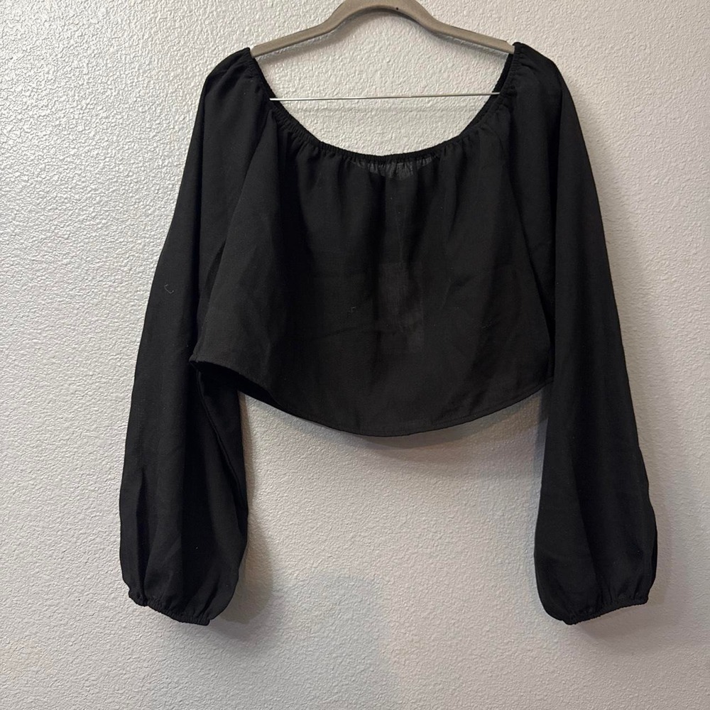 UOOZEE Women's Black Off Shlulder Cropped Blouse with Puffy Balloon Sleeves